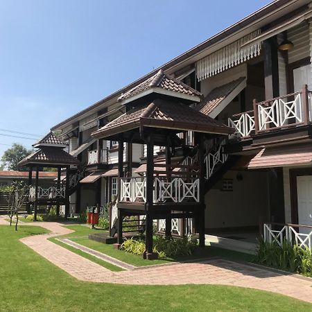 Silver Lake Hotel Nyaung Shwe Buitenkant foto