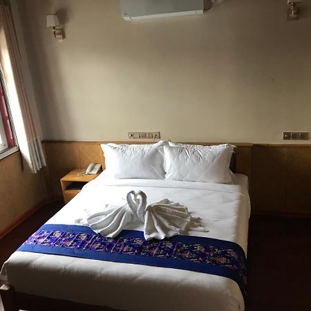 Silver Lake Hotel Nyaung Shwe Buitenkant foto